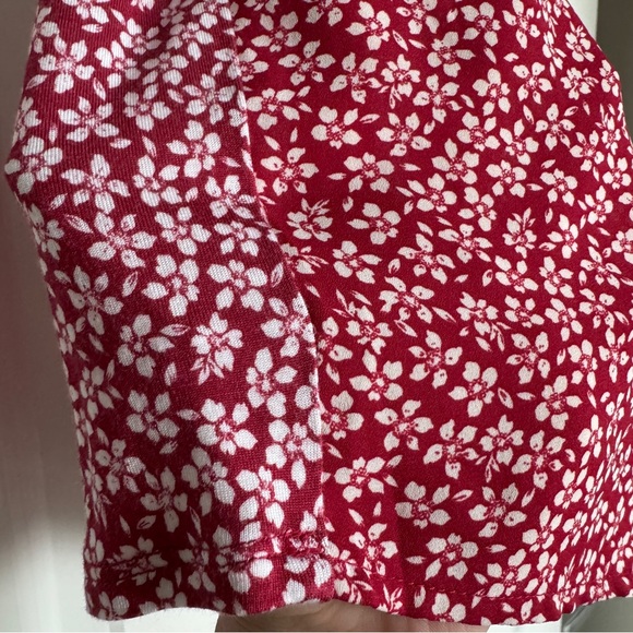 LOFT Floral Mixed Media Henley Shell, Raspberry Pop Red, Size Large - EUC - Picture 8 of 9